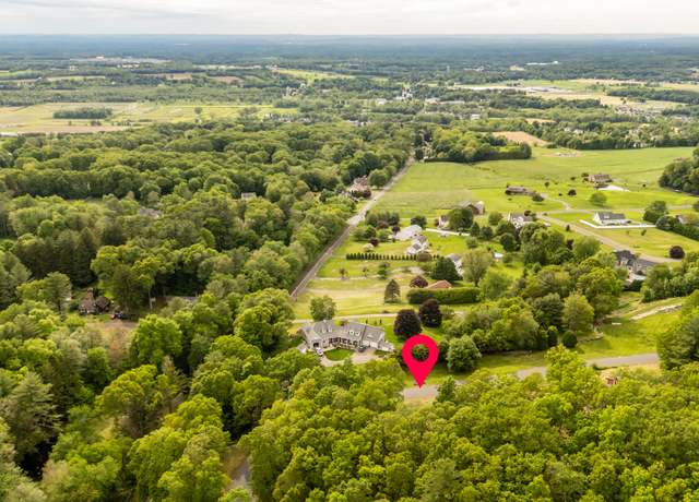 Property at 2 Setting Sun Trl, Ellington, CT 06029
