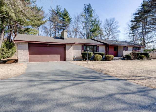 Property at 200 Woodland Ave, Bloomfield, CT 06002, 3 beds, 2 baths