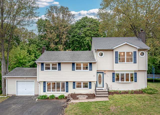 Property at 11 Cindy Ln, North Haven, CT 06473, 4 beds, 2.5 baths