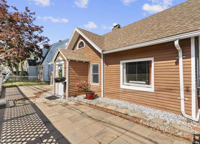 Property at 100 Boston Ter, Bridgeport, CT 06610, 3 beds, 2 baths