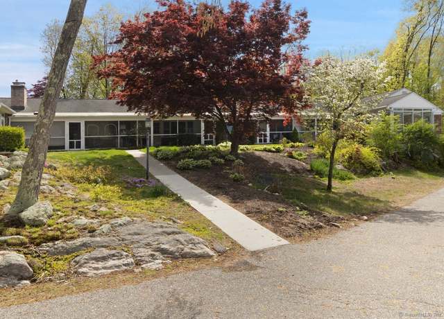 Property at 3 Arbor Dr #3, Brookfield, CT 06804, 1 bed, 1 bath