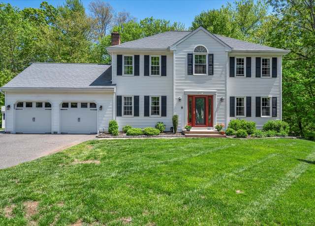 Property at 4 Copper Knoll Ln, Cromwell, CT 06416, 4 beds, 2.5 baths