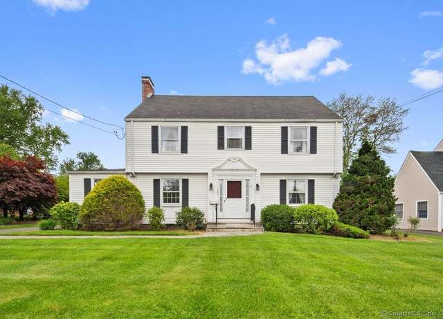 Property at 129 Ridgewood Rd, West Hartford, CT 06107, 4 beds, 2.5 baths