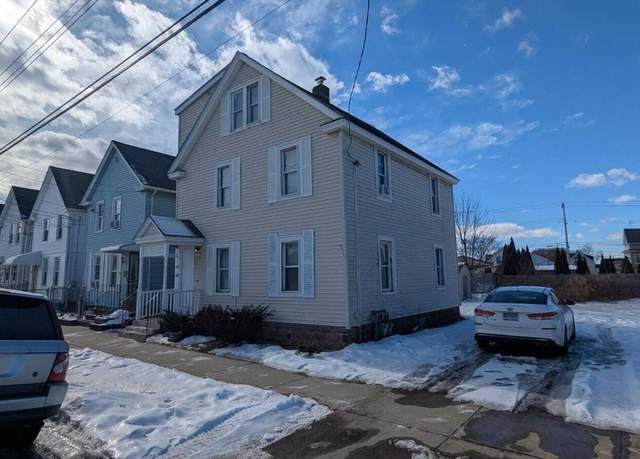Property at 478 Shelton Ave, Hamden, CT 06517, 6 beds, 2 baths