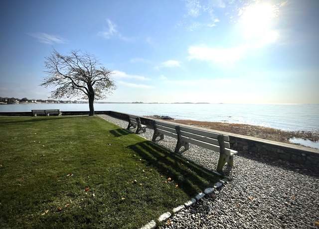 Property at 9 4th Ave, Branford, CT 06405, 3 beds, 2.5 baths