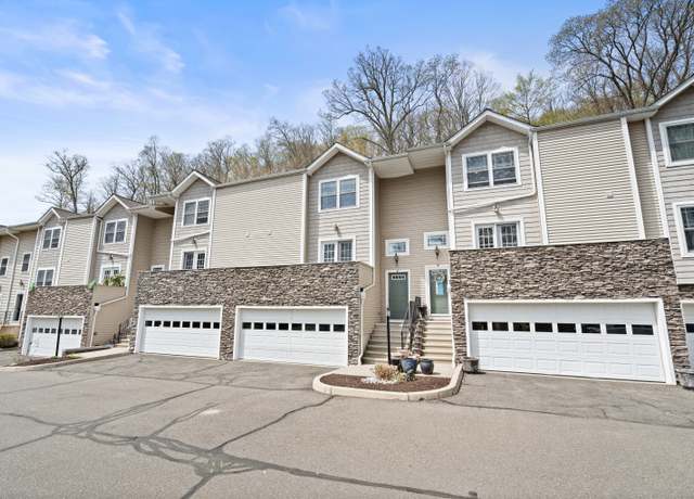 Property at 68 Stetson Pl #68, Danbury, CT 06811, 2 beds, 2.5 baths