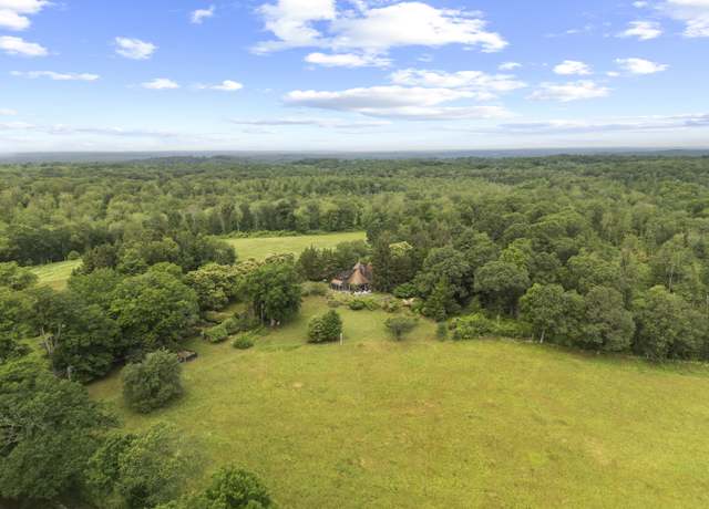 Property at 55A Anna Farm Rd West, North Stonington, CT 06359, 3 beds, 3 baths