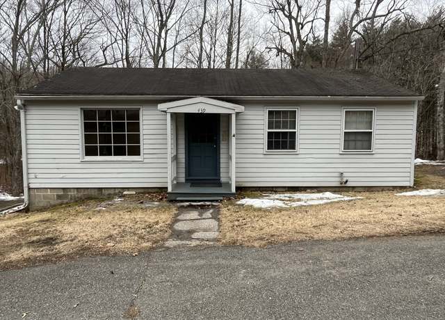 Property at 439 Washington Rd, Woodbury, CT 06798, 2 beds, 1.5 baths