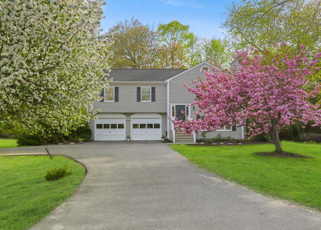 Property at 15 Westfair Dr, Westport, CT 06880, 4 beds, 3 baths