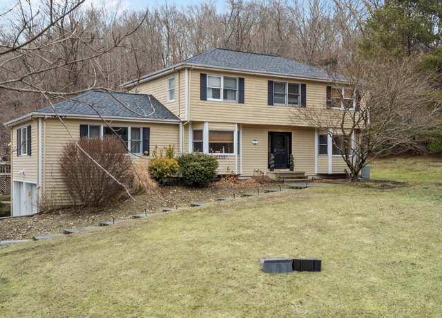 Property at 1557 Georges Hill Rd, Southbury, CT 06488, 4 beds, 2.5 baths