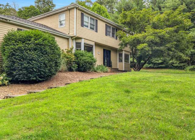 Property at 1557 Georges Hill Rd, Southbury, CT 06488, 4 beds, 2.5 baths