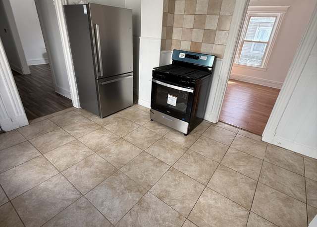 Property at 53 Blue Hills Ave, Hartford, CT 06112, 3 beds, 2 baths