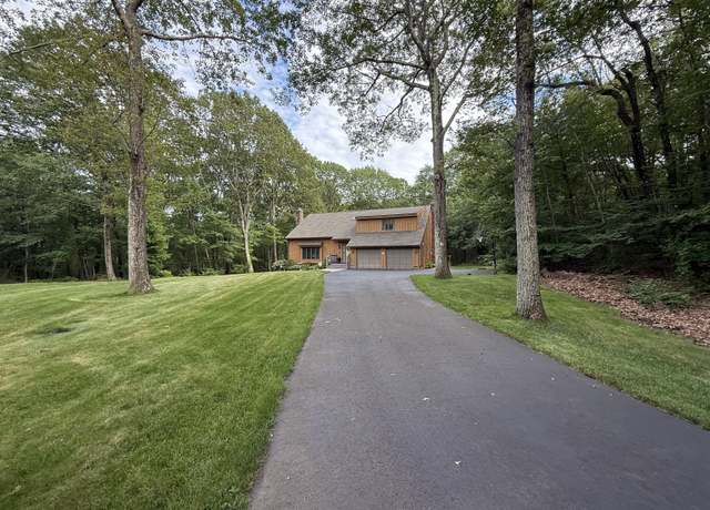 Property at 681 Willis St, Bristol, CT 06010, 3 beds, 2.5 baths