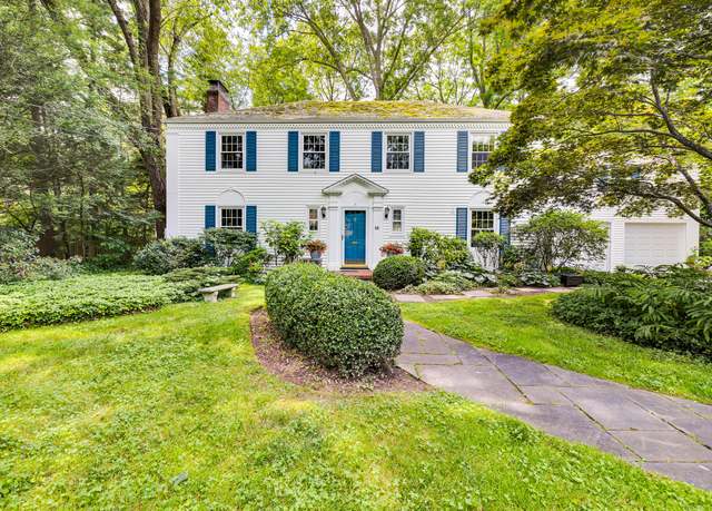 Property at 15 Sunny Reach Dr, West Hartford, CT 06117, 5 beds, 4.5 baths