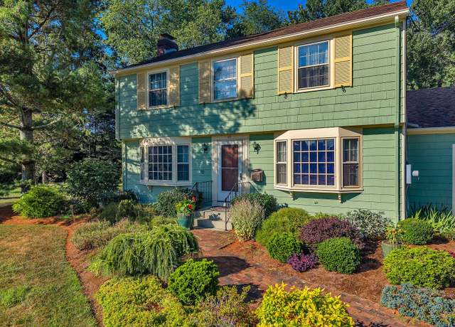 Property at 45 Farview Ave, Old Saybrook, CT 06475, 3 beds, 2.5 baths