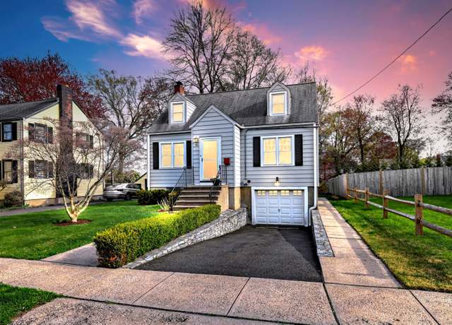 Property at 233 Park St, Stratford, CT 06614, 3 beds, 1 bath