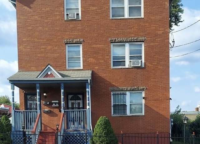 Property at 20 Pavilion St, Hartford, CT 06120, 9 beds, 3 baths