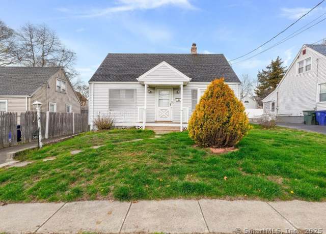 Property at 548 Queen St, Bridgeport, CT 06606, 4 beds, 1 bath
