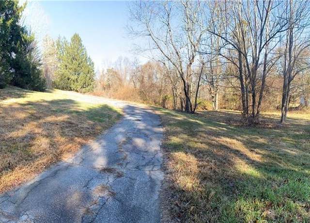 Property at 59 Long Society Rd, Preston, CT 06365, 4 beds, 1 bath