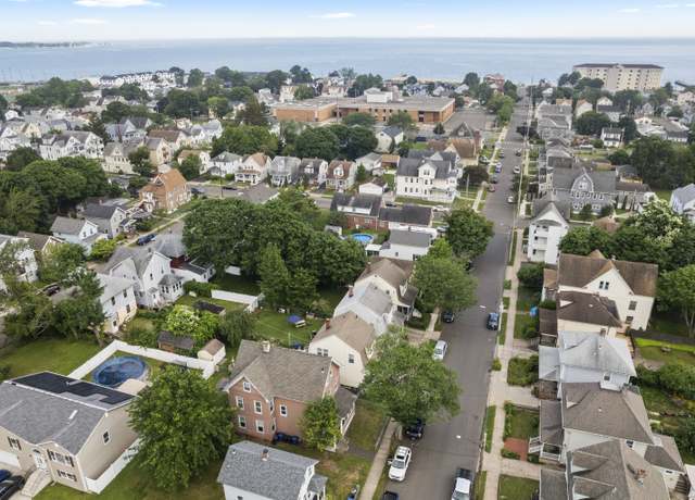 Property at 169 Peck Ave, West Haven, CT 06516, 3 beds, 1 bath