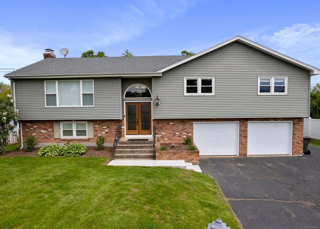 Property at 104 Willow St, Wethersfield, CT 06109, 3 beds, 2.5 baths