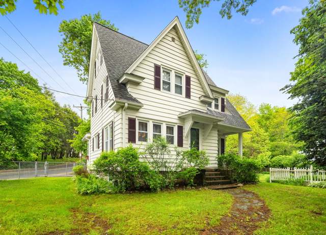 Property at 76 Houston St, Waterbury, CT 06704, 4 beds, 1.5 baths