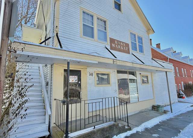 Property at 249 Yantic St, Norwich, CT 06360, 6 beds, 3 baths