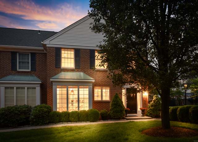 Property at 1 Maple St #1, New Canaan, CT 06840, 2 beds, 3 baths