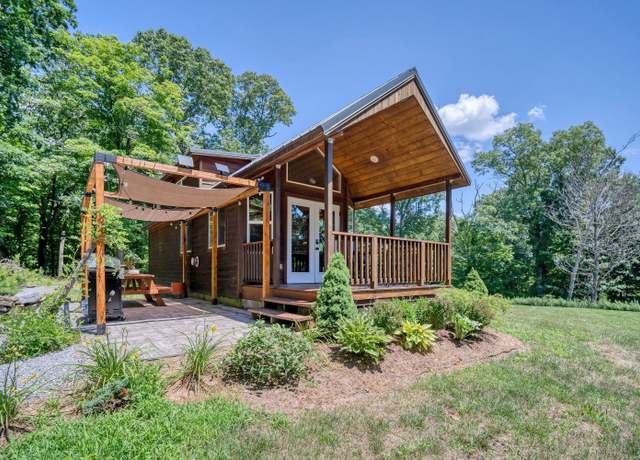 Property at 96 Goose Hill Rd, Chester, CT 06412, 1 bed, 1 bath