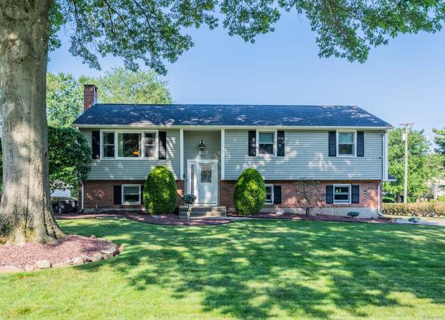 Property at 319 Audubon Ave, Newington, CT 06111, 3 beds, 2 baths