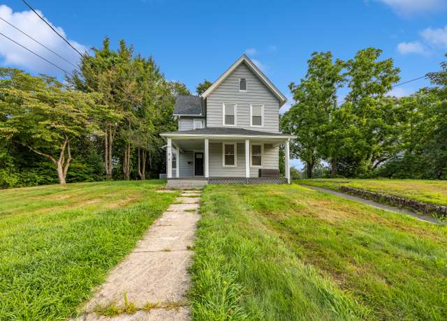 Property at 44 Oakland Rd, Southington, CT 06489, 3 beds, 2 baths