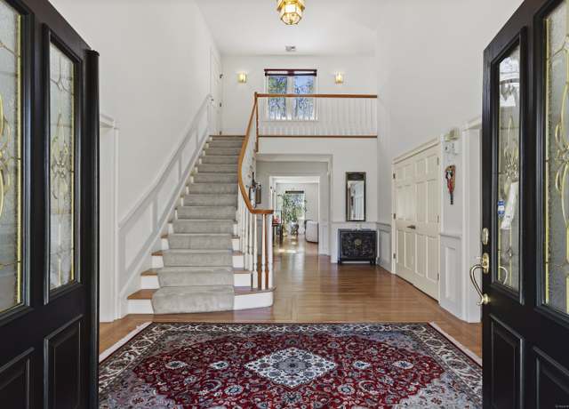 Property at 20 Maplewood Dr, Danbury, CT 06811, 4 beds, 3.5 baths