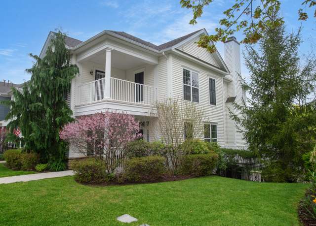 Property at 7 Shawe St #7, Danbury, CT 06810, 3 beds, 3 baths