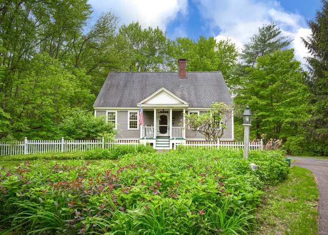 Property at 440 Mapleton Ave, Suffield, CT 06078, 3 beds, 2 baths