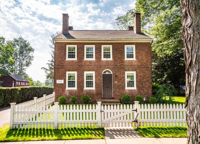 Property at 132 Broad St, Wethersfield, CT 06109, 3 beds, 1.5 baths