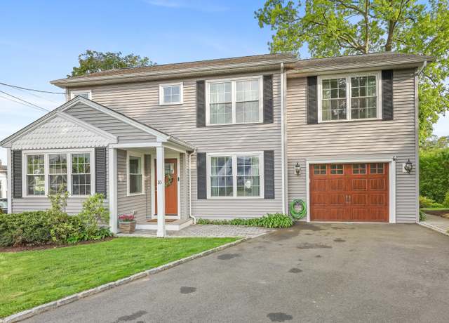 Property at 10 Lee Ct, Milford, CT 06460, 4 beds, 2.5 baths