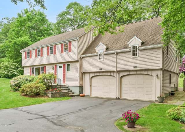 Property at 38 Crosswood Rd, Farmington, CT 06032, 4 beds, 2.5 baths