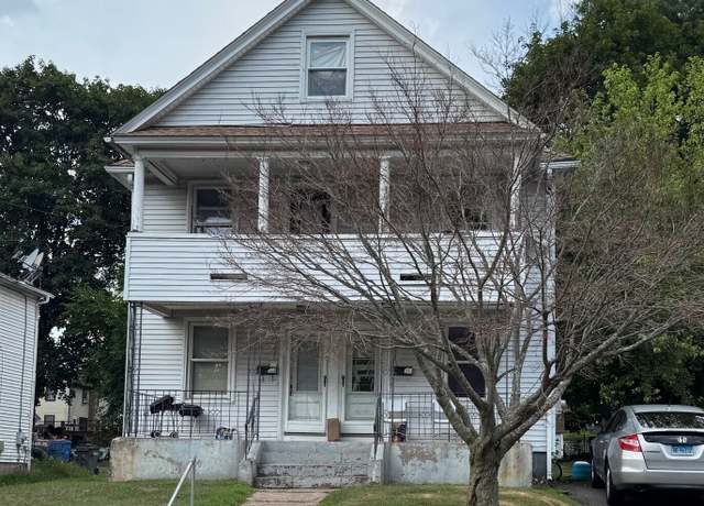 Property at 231 School St, Manchester, CT 06040, 7 beds, 2 baths