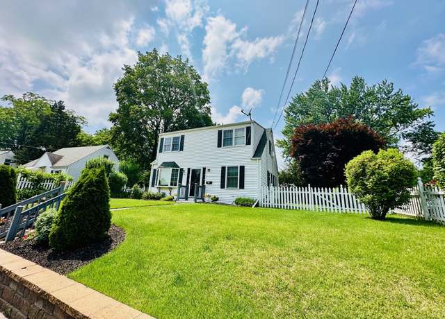 Property at 19 Nassau Cir, East Hartford, CT 06118, 3 beds, 1 bath