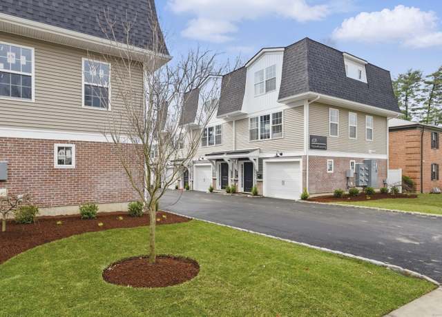 Property at 409 Prospect Ave #2, West Hartford, CT 06105, 3 beds, 3.5 baths