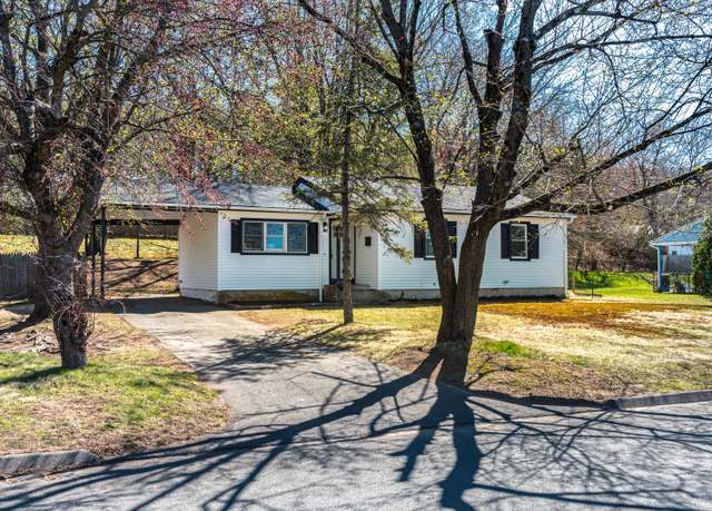 Property at 98 Columbia Rd, Enfield, CT 06082, 3 beds, 1 bath
