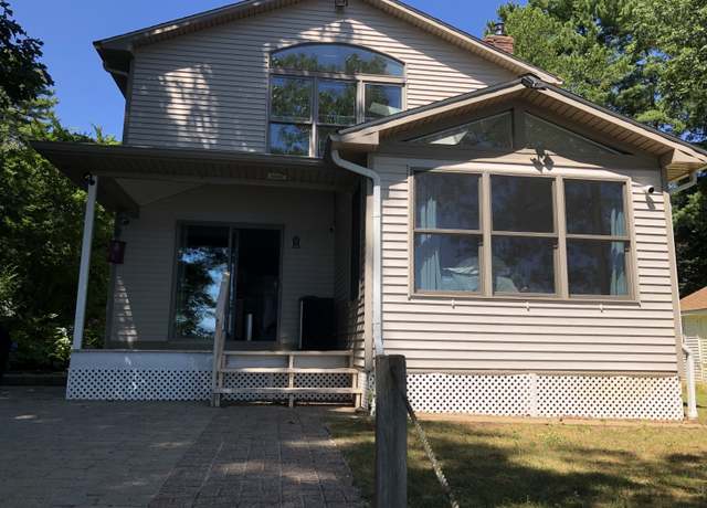 Property at 214 N Shore Rd, Killingly, CT 06241, 4 beds, 3 baths
