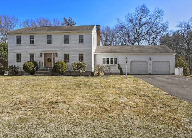 Property at 39 Great Pine Path, Southington, CT 06479, 4 beds, 2.5 baths