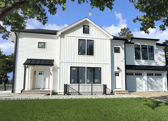 Property at 706 Judd St, Fairfield, CT 06825, 5 beds, 5 baths