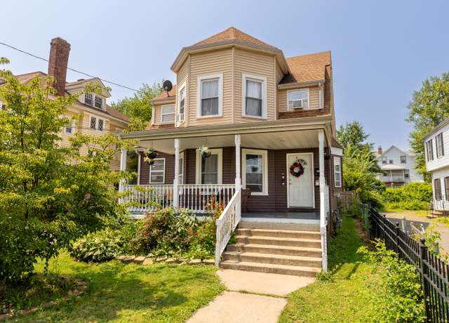 Property at 35 Irving St, Hartford, CT 06112, 9 beds, 3 baths