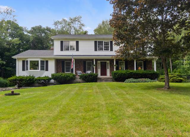 Property at 4 Bayberry Ln, New Fairfield, CT 06812, 5 beds, 3.5 baths