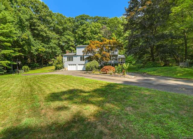 Property at 8 Oak Ln, Weston, CT 06883, 4 beds, 3 baths