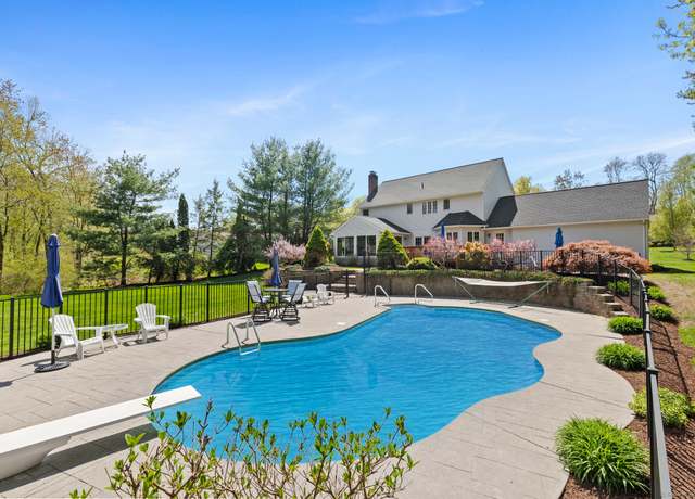 Property at 89 Cliffwood Dr, South Windsor, CT 06074, 4 beds, 3 baths