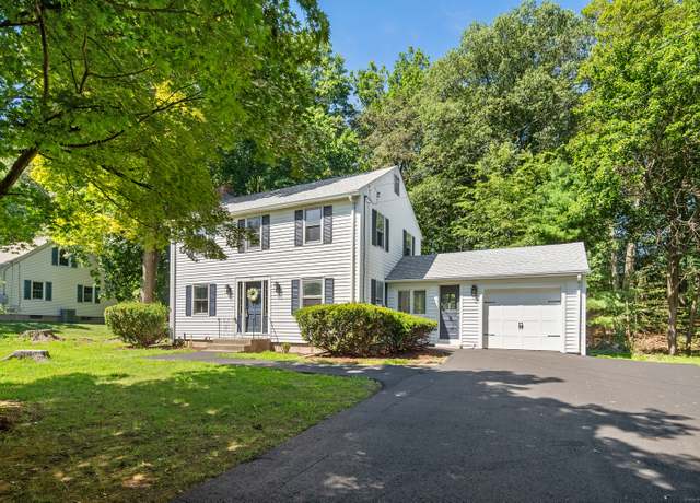 Property at 29 Bradford Dr, Windsor, CT 06095, 3 beds, 1.5 baths