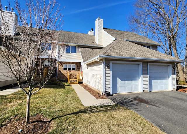 Property at 102 Steeplechase Dr #102, Newington, CT 06111, 2 beds, 2.5 baths
